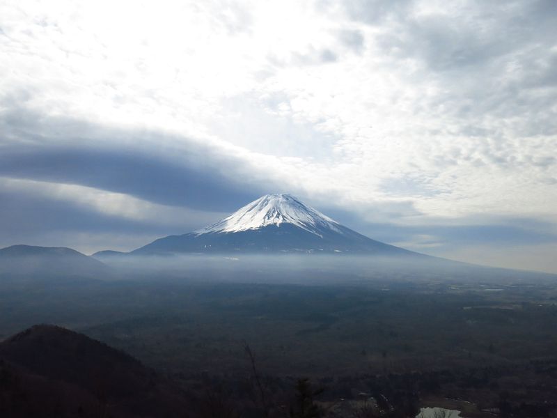 そうだ、富士山を見に行こう。