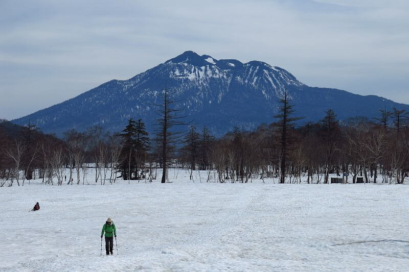 燧ヶ岳を背に至仏山に行ってきます。