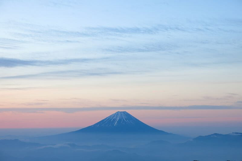 清々しい朝の富士山。